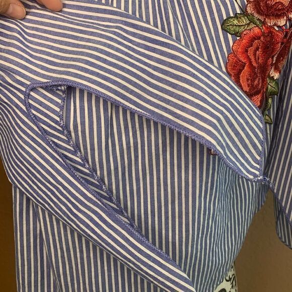 Miley + Molly blue striped shirt size S - Picture 5 of 6